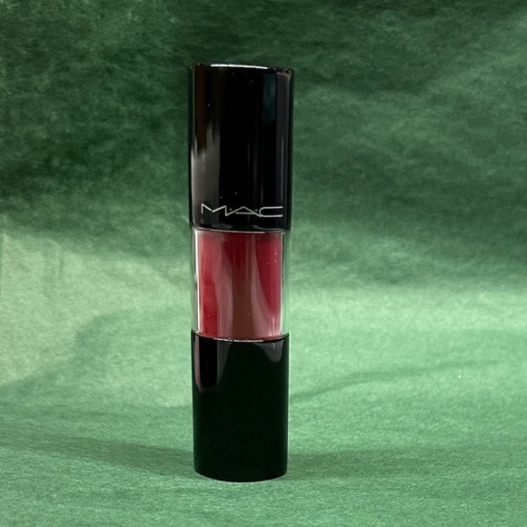 MAC *Like Candy* Versicolour Varnish Cream Lip Stain .28 fl oz - Picture 5 of 6